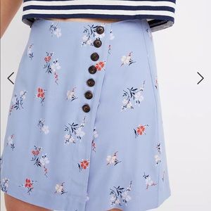 Side-Button Mini Skirt in Aloha Floral